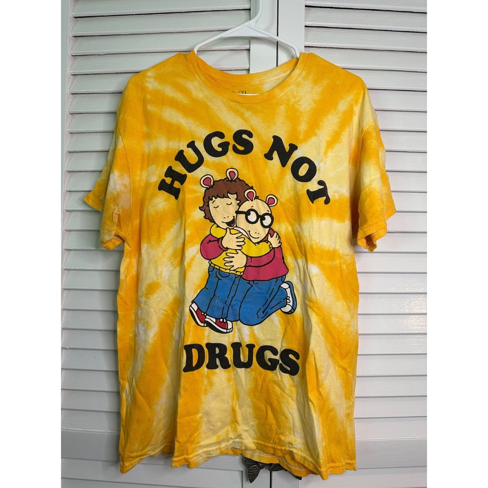 Arthur Adult Size L Yellow Tie Dye Hugs Not Drugs Short Sleeve T-Shirt PBS